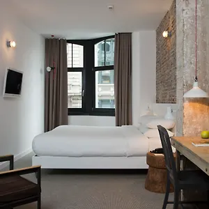 3* מלון 9hotel